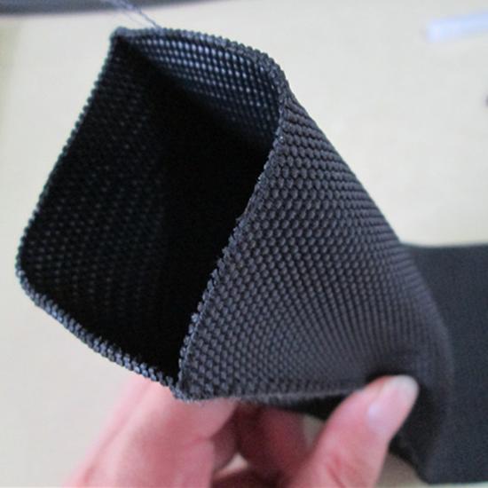 Manguito de manguera de poliéster para protección contra la abrasión de mangueras hidráulicas