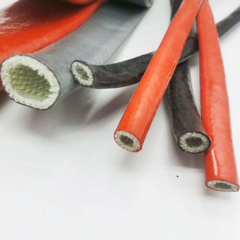 ¿Por qué es importante la funda protectora de manguera hidráulica?