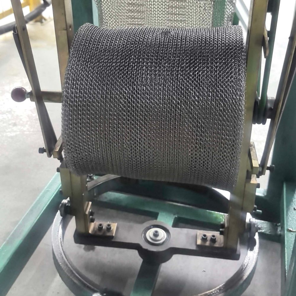 Malla de alambre tejido para fuelles de escape y tubos de escape flexibles